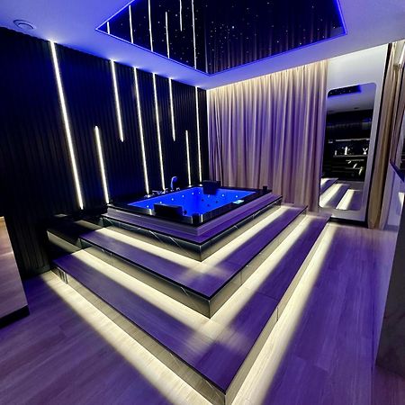 Masarska 6 Vip Apartamenty Jacuzzi Krakau Buitenkant foto